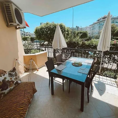 Cozy 2+1 With Big Pool , 150m From Sea. Alanya