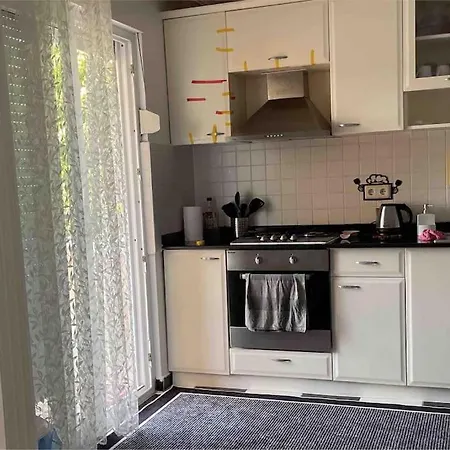 Διαμέρισμα Cozy 2+1 With Big Pool , 150m From Sea. Αλάνια