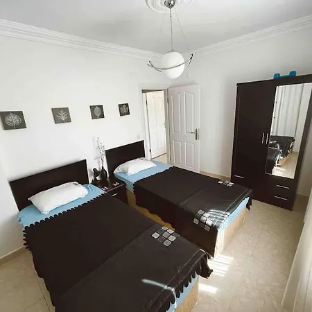 Cozy 2+1 With Big Pool , 150m From Sea. Αλάνια