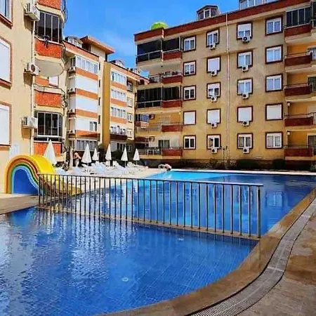 Cozy 2+1 With Big Pool , 150m From Sea. Αλάνια